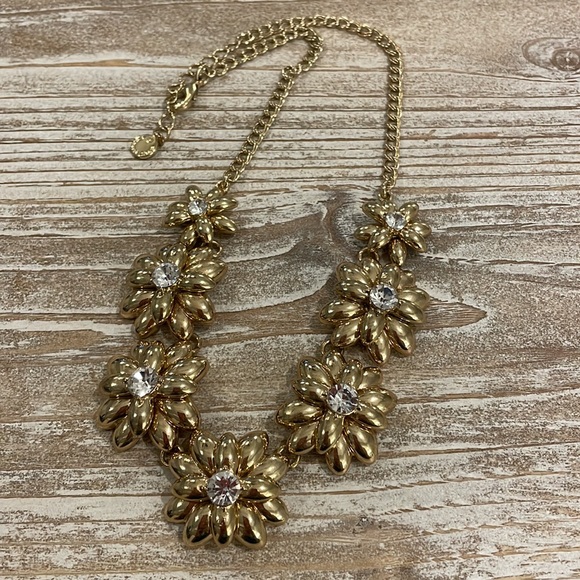 Charter Club Gold Tone Flower Floral Costume Statement Necklace - Picture 3 of 4